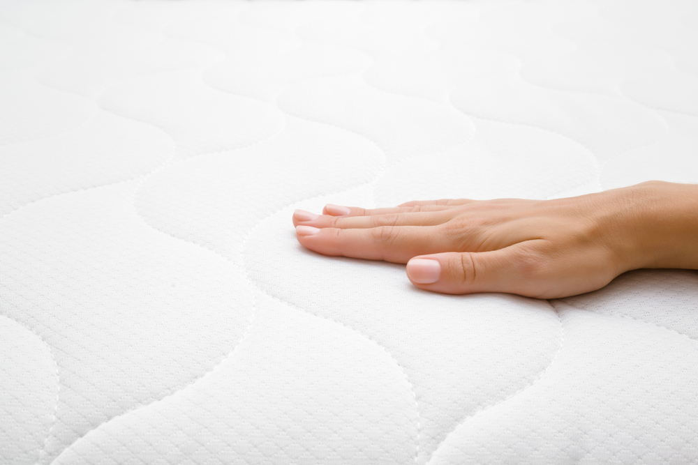 Hybrid Mattress vs Memory Foam Texas Mattress Makers